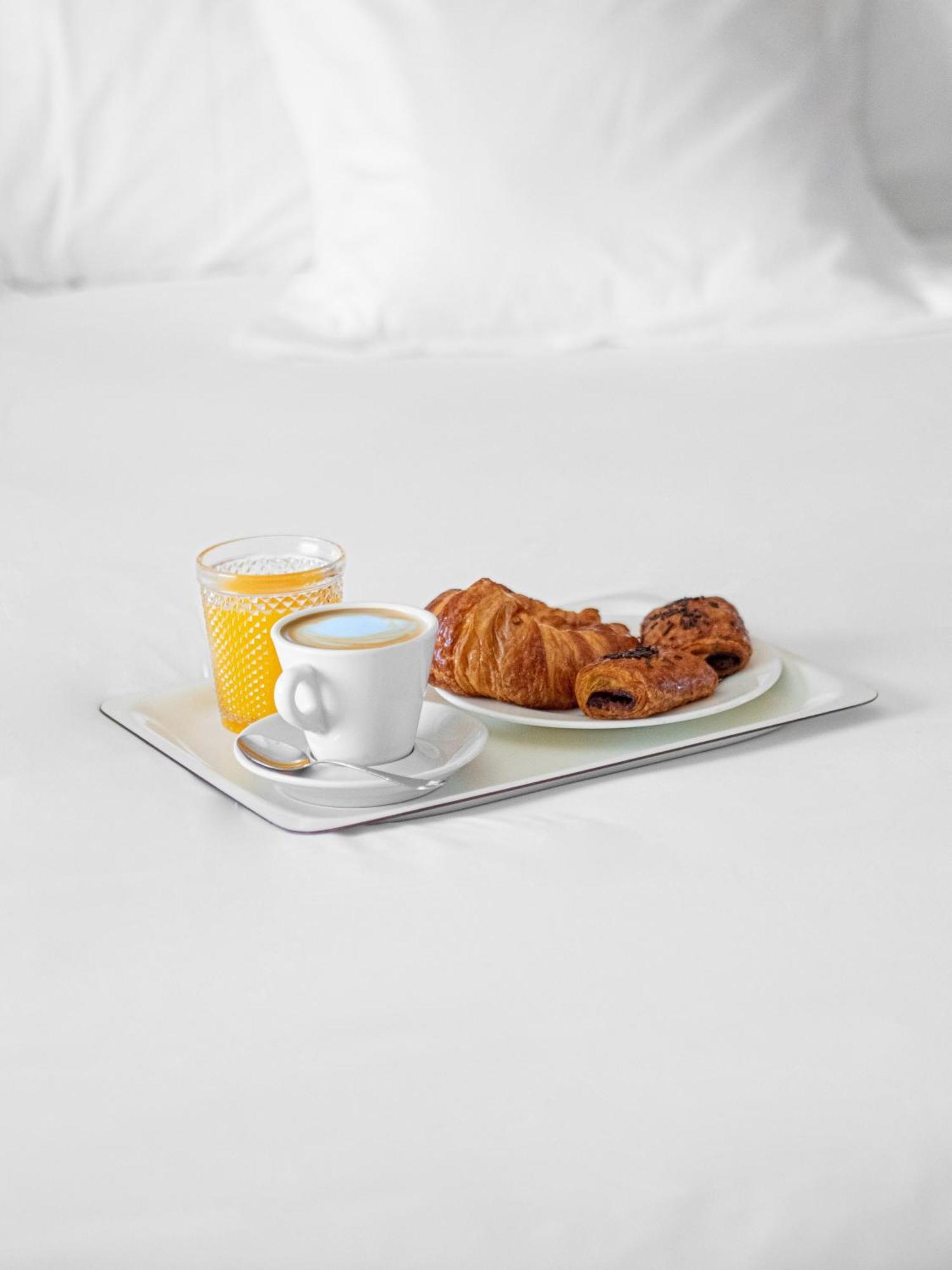 Aparthotel Solifemar Кастелдефелс Екстериор снимка