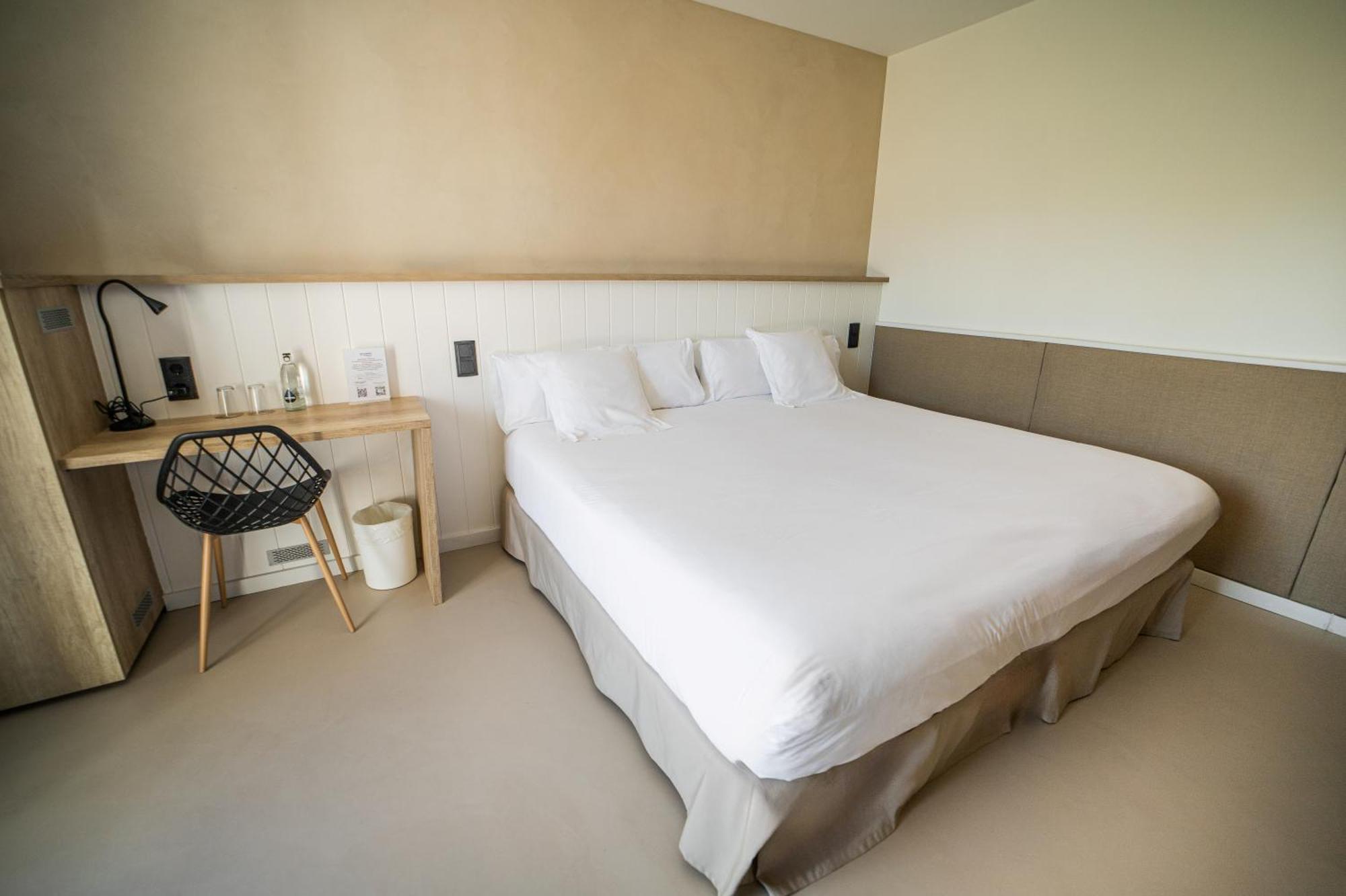 Aparthotel Solifemar Кастелдефелс Екстериор снимка